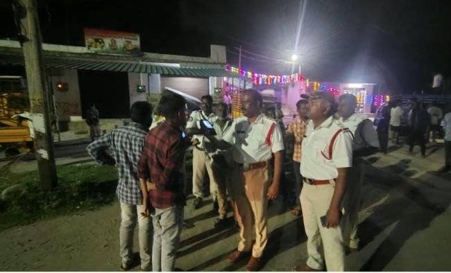 మద్యం సేవించి వాహనాలు నడిపిన నలుగురికి జరిమానా 