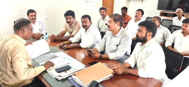  మున్సిపాలిటీ సమస్యలు పరిష్కరించండి ఆర్ డి ఓ కు వైఎస్ఆర్సిపి నేతలు వినతి 