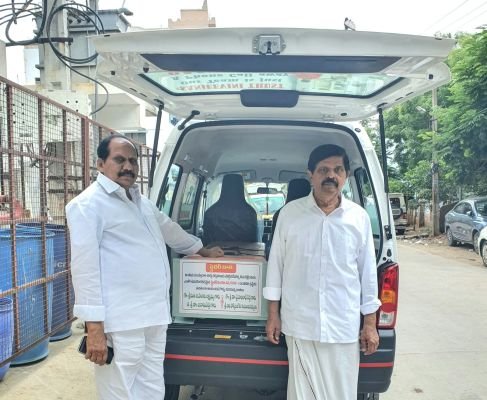 సంజీవిని సంస్థకు స్ట్రెచర్ వితరణ