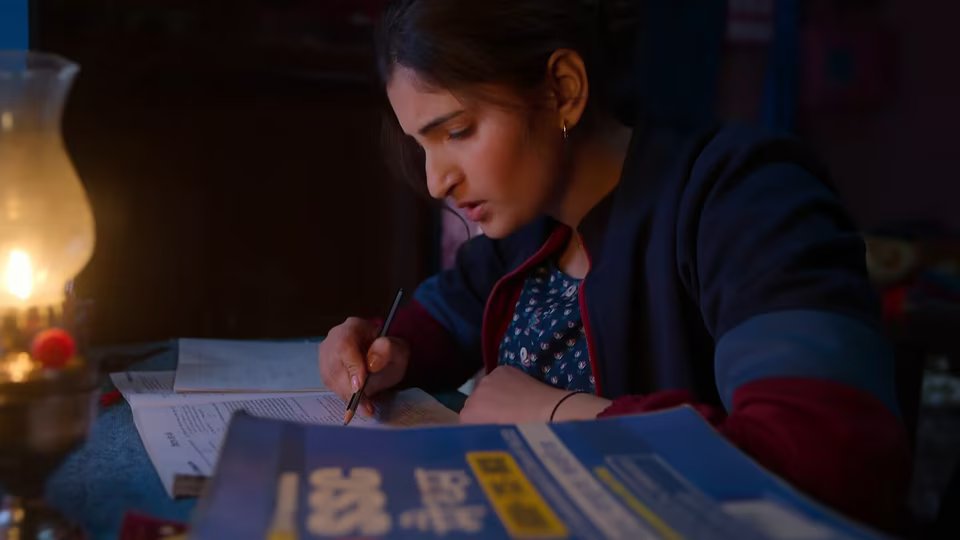 దుపహియా సీజన్ 2 లో పరీక్షల లీకేజ్ కథాంశంపై భయపడ్డాం.. మేకర్ల ఆసక్తికర వ్యాఖ్యలు