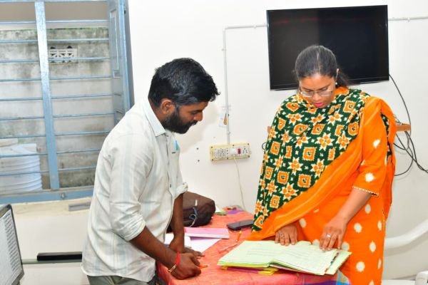 డోకూరు లో కలెక్టర్ ఆకస్మిక తనిఖీలు