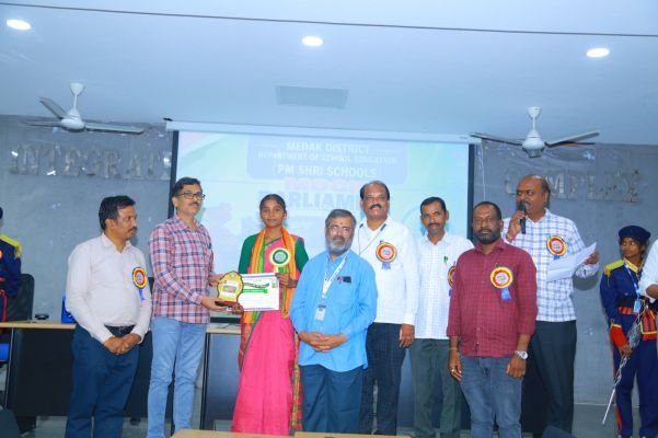 పౌరులకు పారదర్శకమైన సేవలు అందించడమే లక్ష్యం ----సెవోత్తమ్ శిక్షణ కార్యక్రమంలో అదనపు కలెక్టర్ అంబదాస్ రాజేశ్వర్.