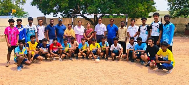 నల్లపురెడ్డి పల్లె రామం లో ఉన్న జడ్పీహెచ్ఎస్ స్కూల్ నందు ఎ స్ జి ఎఫ్ ఐ అండర్ 19 హ్యాండ్ బాల్ ఎంపికలు
