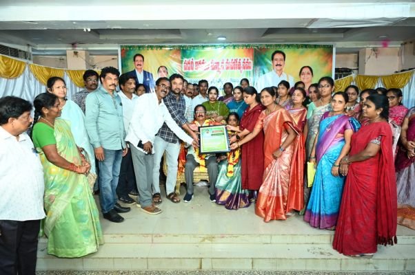నీతి నిజాయిలతో పని చేసిన వారికీ గుర్తింపు