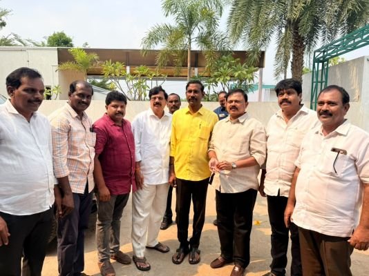 రాష్ట్ర అధ్యక్షుడికి సాదర ఎంఎల్‌ఏ స్వాగతం