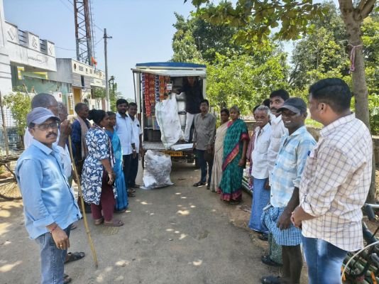 స్వచ్చ రధం ను ప్రజలు సద్వినియోగం చేసుకోవాలి