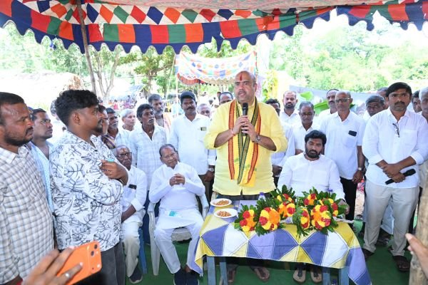 ప్రతి పల్లెకు పక్కా రహదారులే లక్ష్యం