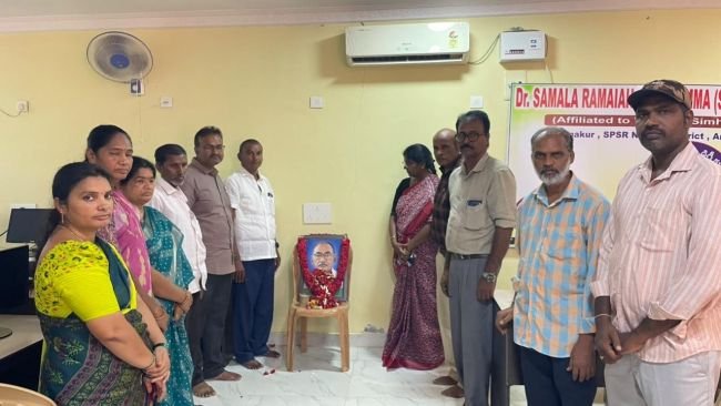 కాలేజీనిసమర్ధవంతంగానిర్వహించినకరెస్పాండెంట్రాధాకృష్ణయ్య 