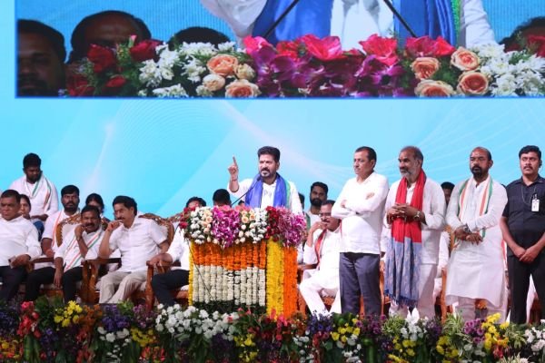 సిరిసిల్ల గడ్డపై కాంగ్రెస్ జెండా ఎగరవేయాలి  -ముఖ్యమంత్రి రేవంత్ రెడ్డి పిలుపు