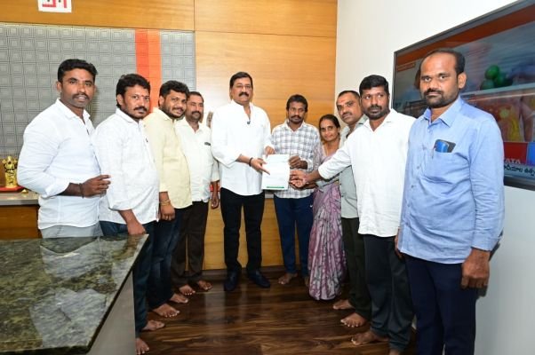 రూ.11.50 కోట్లతో రోడ్ల నిర్మాణం : శంకుస్థాపన చేసిన గంటా