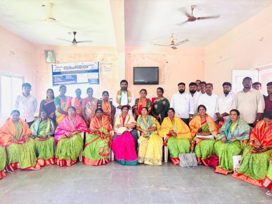 అంగన్ వాడి, ఆశా వర్కర్ల సేవలు అభినందనీయం