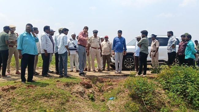 బందరు పోర్టు పరిసరాల్లో అక్రమ మైనింగ్‌కు చెక్