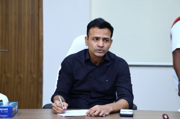  భూ  రి సర్వేను పకడ్బందీగా నిర్వహించాలి