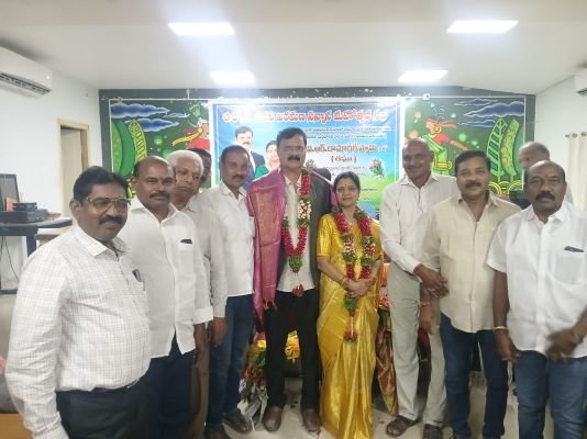 ఏటూరునాగారం ఐటీడీఏ ఏపీఓ తిరునగిరి రఘు పదవీ విరమణ సన్మాన సభ 