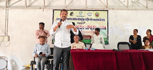 వయోవృద్ధులకు లయన్స్ క్లబ్ సంపూర్ణ సహకారం : టౌన్ అధ్యక్షులు లయన్ రవికుమార్ గౌడ్ 