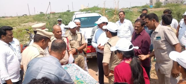 సీఎం పర్యటనకు పటిష్ట బందోబస్తు - పార్కింగ్‌ ప్రాంతాలపై కలెక్టర్‌, ఎస్పీ పరిశీలన