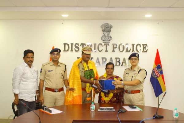 41 ఏళ్ల పోలీస్ సేవలకు ఎస్‌ఐ కె. గోపాల్ వీడ్కోలు