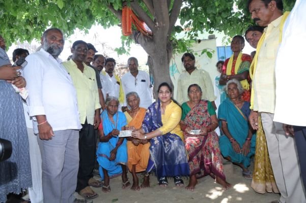 ఆర్థిక అసమానతలు లేని సమాజం సీఎం   చంద్రబాబు లక్ష్యం