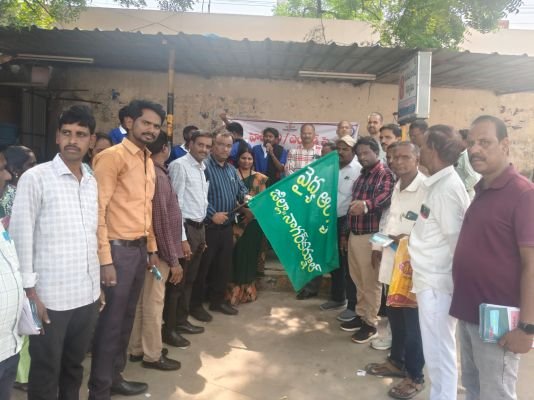 ఎయిడ్స్ పై ప్రతి ఒక్కరూ అవగాహన పెంచుకోవాలి -ఇంచార్జ్ జిల్లా వైద్య మరియు ఆరోగ్య శాఖ అధికారి డాక్టర్ రఫిక్