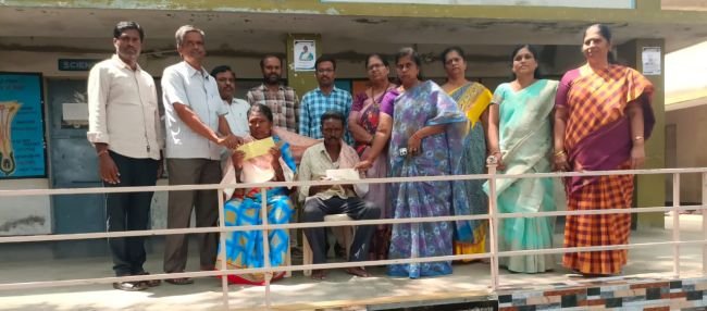 విద్యార్థి అవ్వ తాతలను సన్మానించిన మండల విద్యాశాఖ అధికారి!