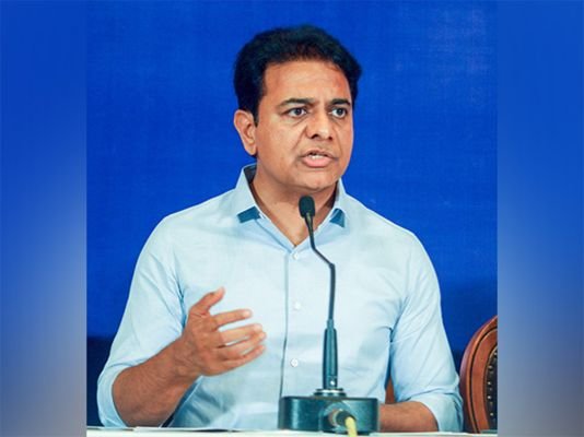 నేతన్నలను సీఎం ఆదుకోరా?