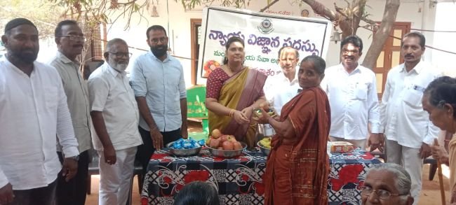 వృద్ధులకు అండగా న్యాయ సేవాధికార సంస్థ :కనిగిరి జడ్జి బి. రూపశ్రీ
