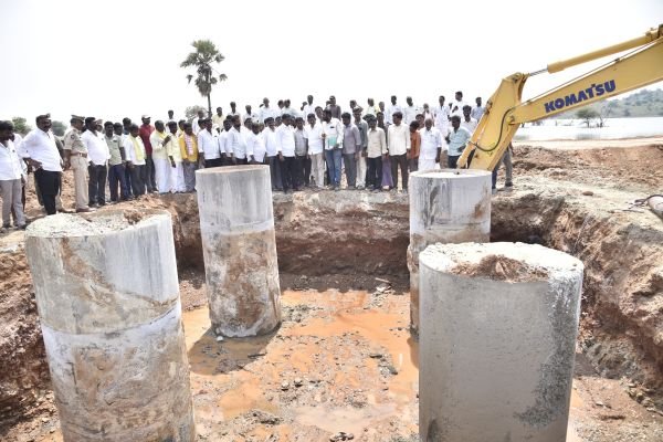 బూదిగుమ్మ బ్రిడ్జి పనుల్లో వేగం పెంచాలి