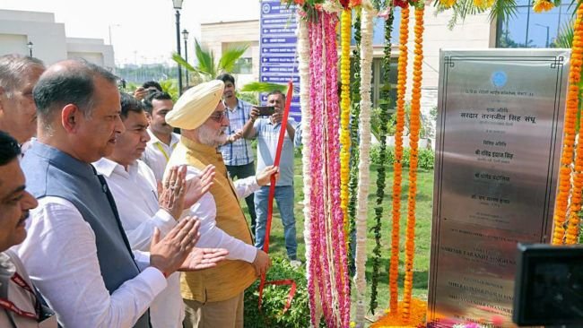 ద్వారకలో డీడీఏ స్పోర్ట్స్ కాంప్లెక్స్‌ను ప్రారంభించిన లెఫ్టినెంట్ గవర్నర్ తరణ్‌జిత్ సింగ్ సంధు