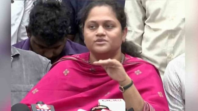 ఫిల్మ్ ఛాంబర్ వద్ద జానీ మాస్టర్ భార్య సుమలత హల్‌చల్.. ఎగ్జిక్యూటివ్ మీటింగ్ వద్ద ఉద్రిక్తత