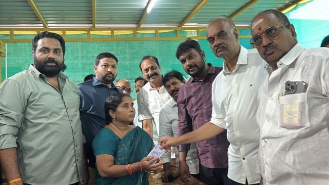 59 మంది అర్హులైన వికలాంగులకు ఆర్థిక సహాయం అందించిన ఎమ్మెల్యే బొలిశెట్టి