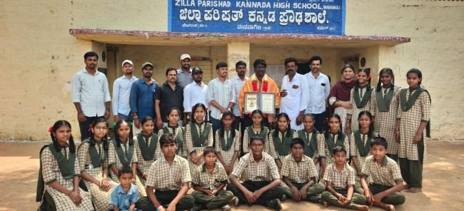శేషాద్రికి గ్లోబల్ ఐకాన్ ఎడ్యుకేషన్ అవార్డు