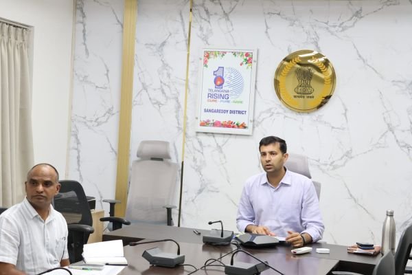 ఎస్‌ఐఆర్‌లో పెండింగ్ నోటీసుల జారీని రెండు రోజుల్లో పూర్తి చేయాలి. జిల్లా కలెక్టర్ ప్రతీక్ జైన్
