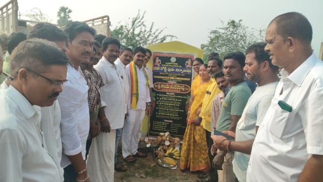 మౌలిక వసతుల కల్పనకు పెద్దపీట