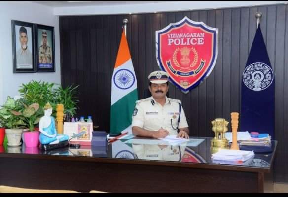 విదేశీయుల సమాచారాన్ని 24గంటల్లో ఆన్లైను డిజిటలైజేషను చేయాలి  జిల్లా ఎస్పీ ఎ.ఆర్.దామోదర్