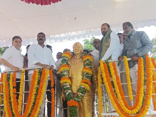స్వర్గీయ మాజీ ఎమ్మెల్యే బిరుదు రాజమల్లు సేవలు మరువలేనిది 