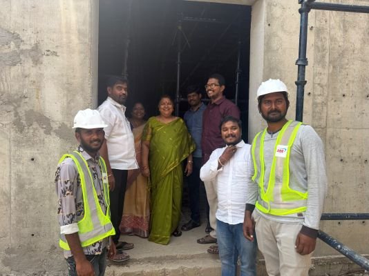 పార్లమెంట్ కార్యాలయ భవన పనుల పరిశీలన