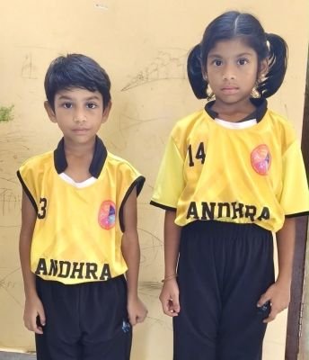 రజతంతో జాతీయ బరిలోకి.. చిన్నఅవుటపల్లి లియోన్, నియా.