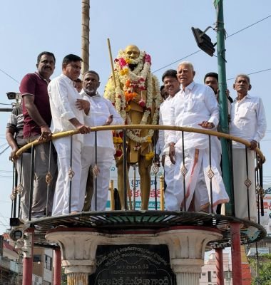 గాంధీజీ ఆశయాలను ప్రతి ఒక్కరూ ఆచరించాలి - ఎమ్మెల్యే 