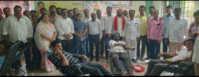 గాంధీ జయంతి సందర్భంగా రక్తదాన శిబిరం 