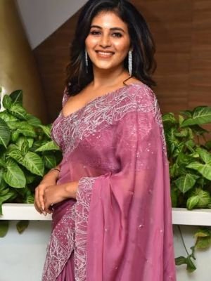 అలాంటి వాళ్ల ఆశీస్సులు నాకు చాలు.. పెళ్లి రూమర్లపై స్పందించిన హీరోయిన్ అంజలి!