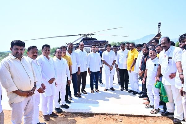 కొణిదల పవన్, నారా లోకేష్ కు ఘన స్వాగతం 