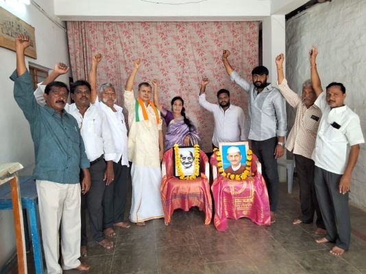 మహాత్ముల జీవితాలు ఆదర్శణీయం  - ఏపిసిసి మీడియా ఛైర్మన్ డా.తులసిరెడ్డి