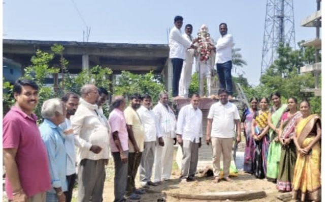 బెజ్జుర్ మండలకేంద్రంలో ఘనంగా మహాత్మా గాంధీ జయంతి వేడుకలు...