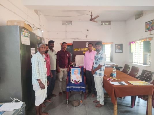 సత్యం, అహింస, సేవా మార్గంలో మనమందరం ముందుకు సాగుదాం.