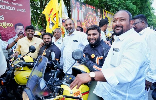 మంగళగిరికి చేరుకున్న సేవా సంకల్ప యాత్ర