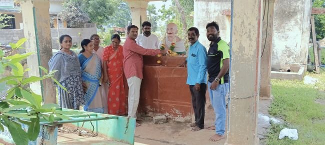 పోలుకొండలో గాంధీ జయంతి వేడుకలు 