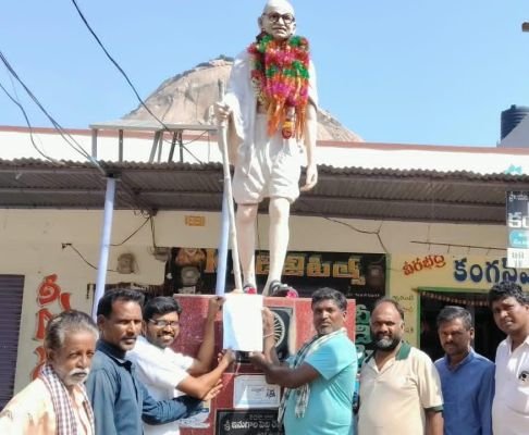 ఉపాధి హామీ పథకాన్ని పునరుద్ధరించాలి