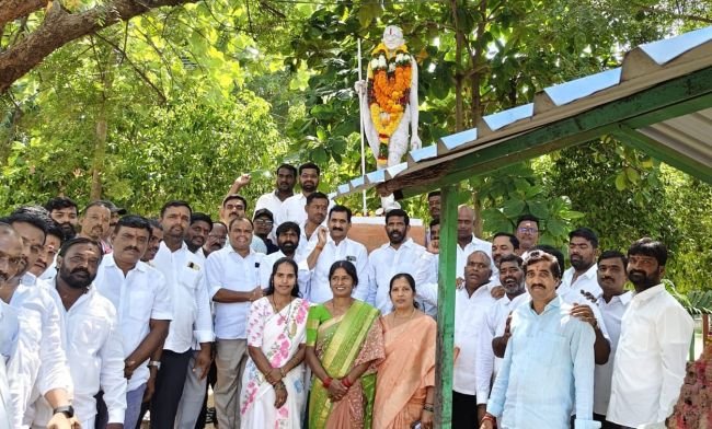 మూడు చింతలపల్లిలో ఘనంగా గాంధీ జయంతి