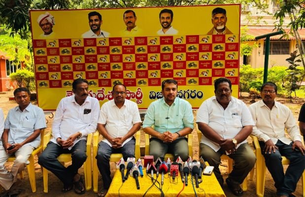 బీసీల రిజర్వేషన్ల కోసం కట్టుబడి ఉన్నాం -  టీడీపీ జిల్లా అధ్యక్షులు కిమిడి నాగార్జున