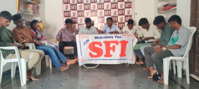 ఉద్యమాలతోనే సమస్యల పరిష్కారం : ఎస్ఎఫ్ఐ